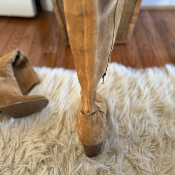 Camel suede block heel western look boot- size 7.5 - Picture 3 of 14